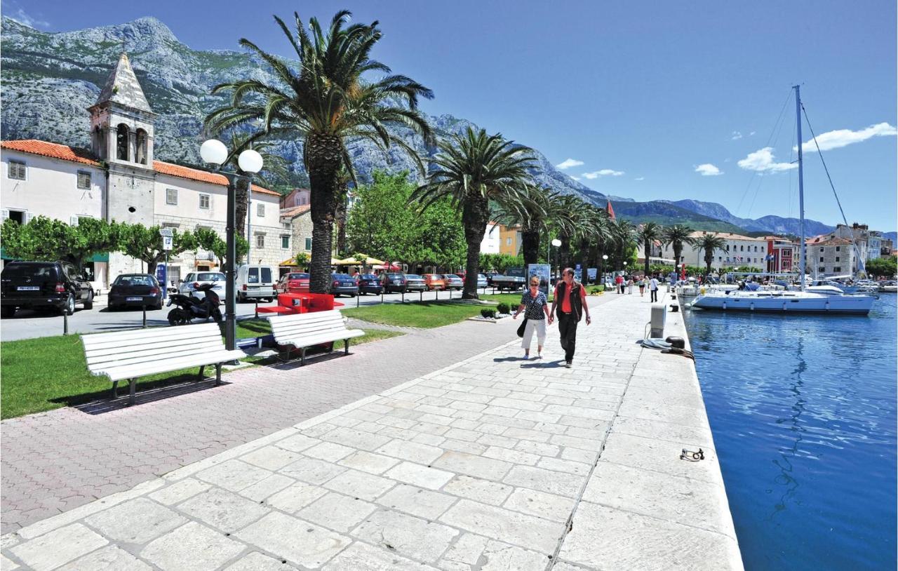 Lovely Apartment In Makarska With Wifi Экстерьер фото