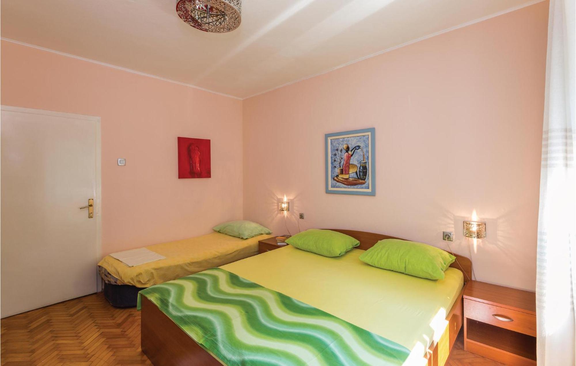 Lovely Apartment In Makarska With Wifi Экстерьер фото